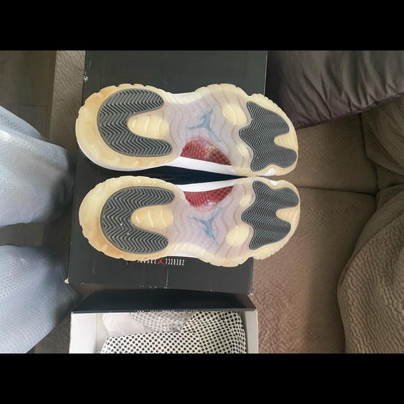 Jordan Retro 11 “72-10” (size 14) - Picture 3 of 8